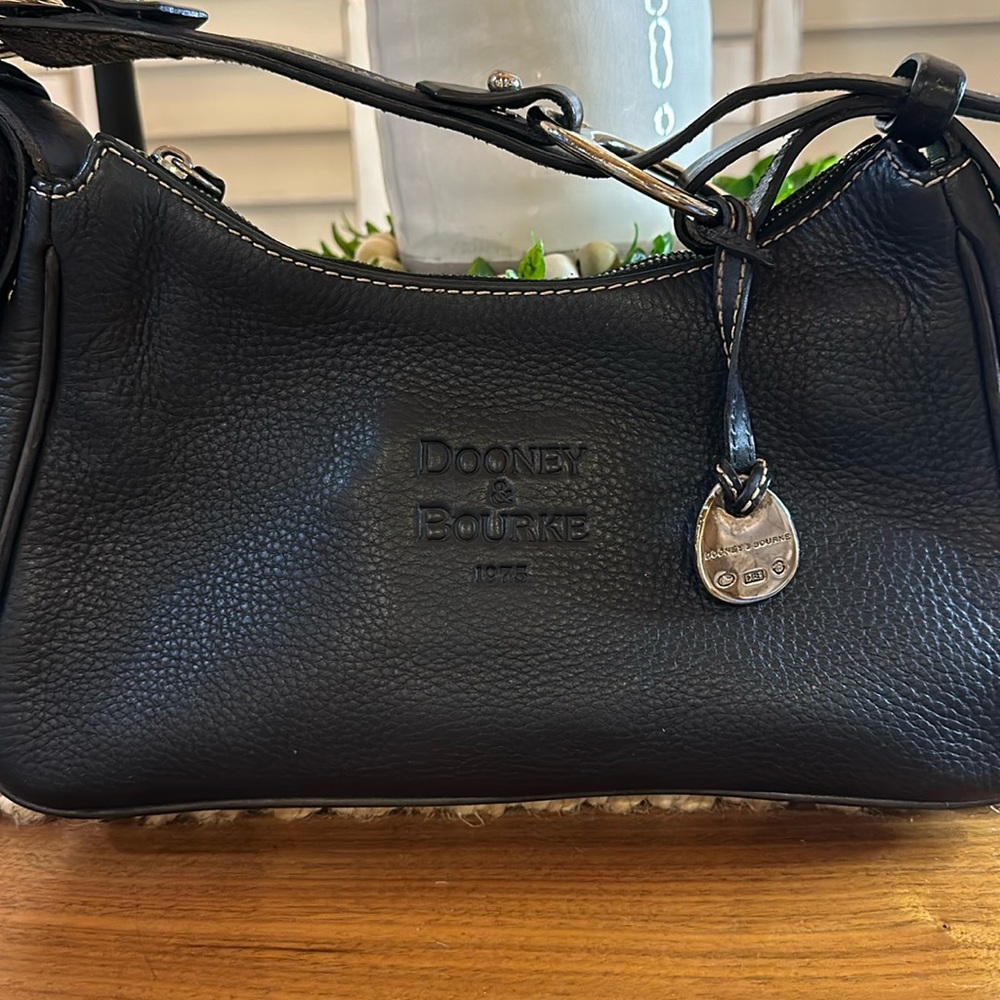 DOONEY and Bourke Leather Handbag/shoulder bag NWT